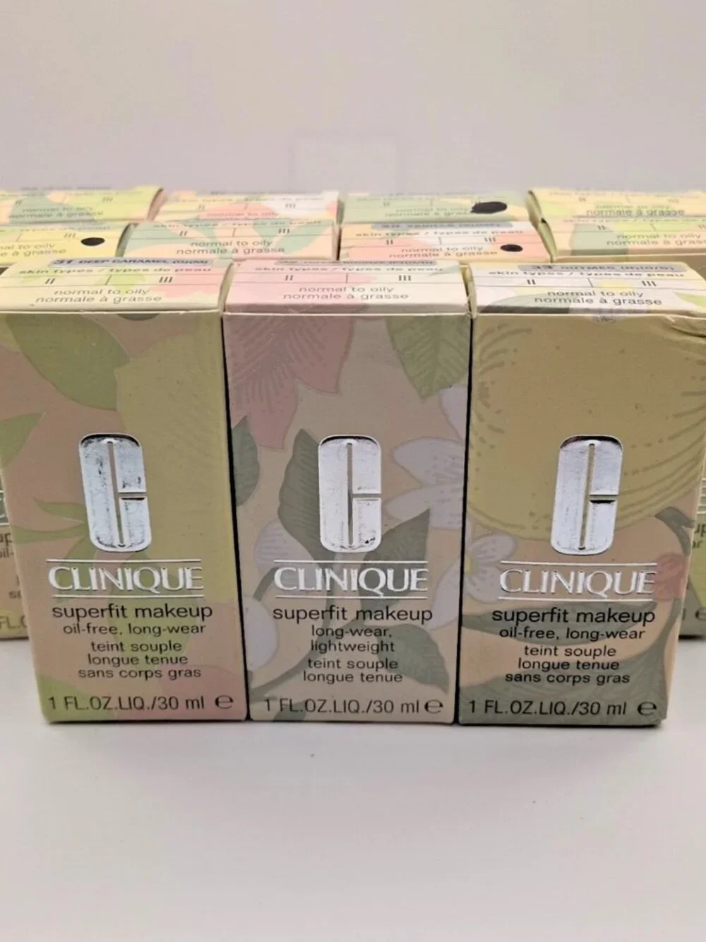 Clinique Superfit Makeup Full Size 1 oz DISCONTINUED NIB Choose Shade! - Picture 1 of 5